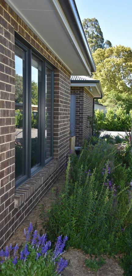 Kennedy House Euroa Perfect For Short Term Stays Exterior photo