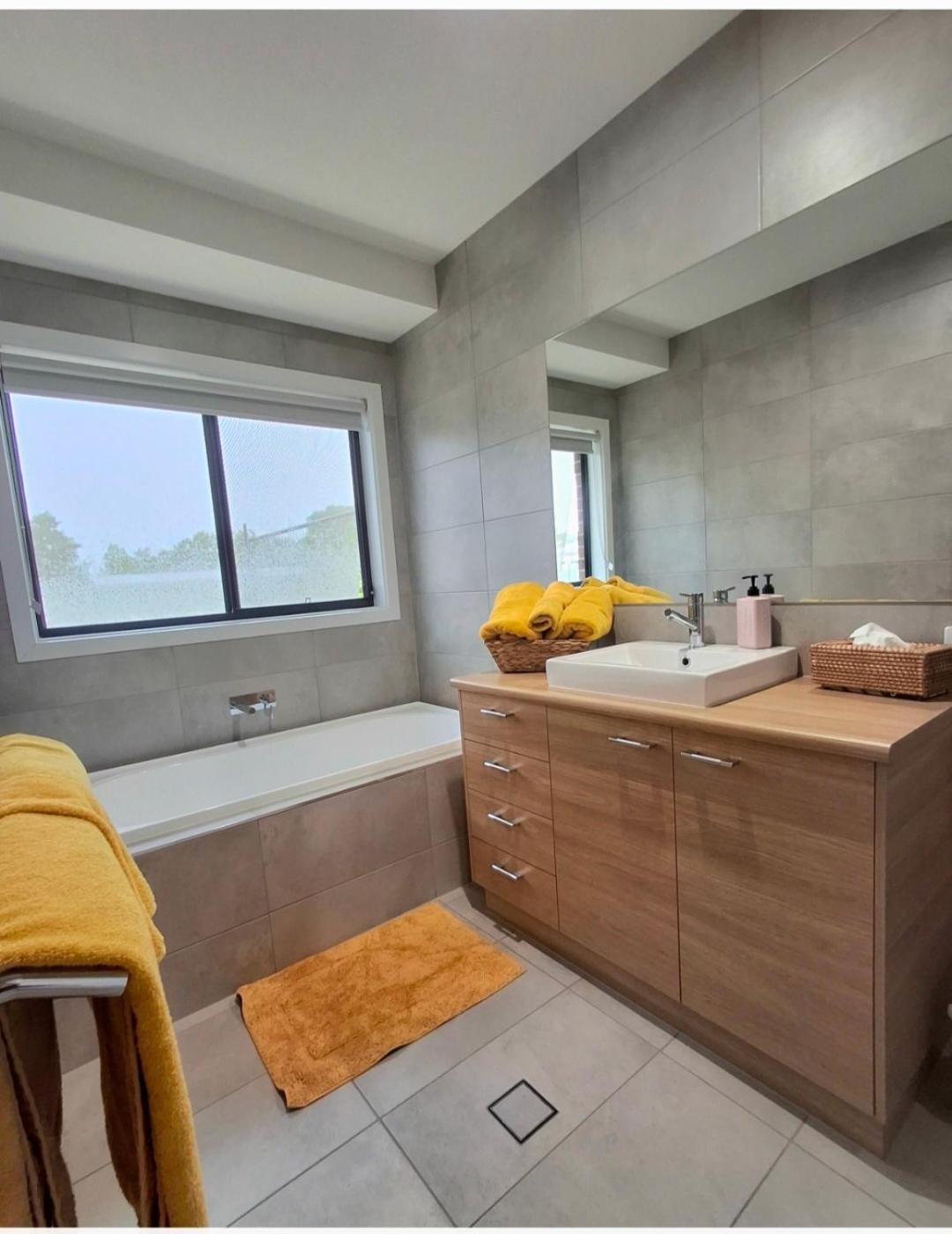 Kennedy House Euroa Perfect For Short Term Stays Exterior photo